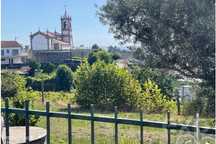 Terreno junto à capela da Sra. da Aparecida em Torno Lousada