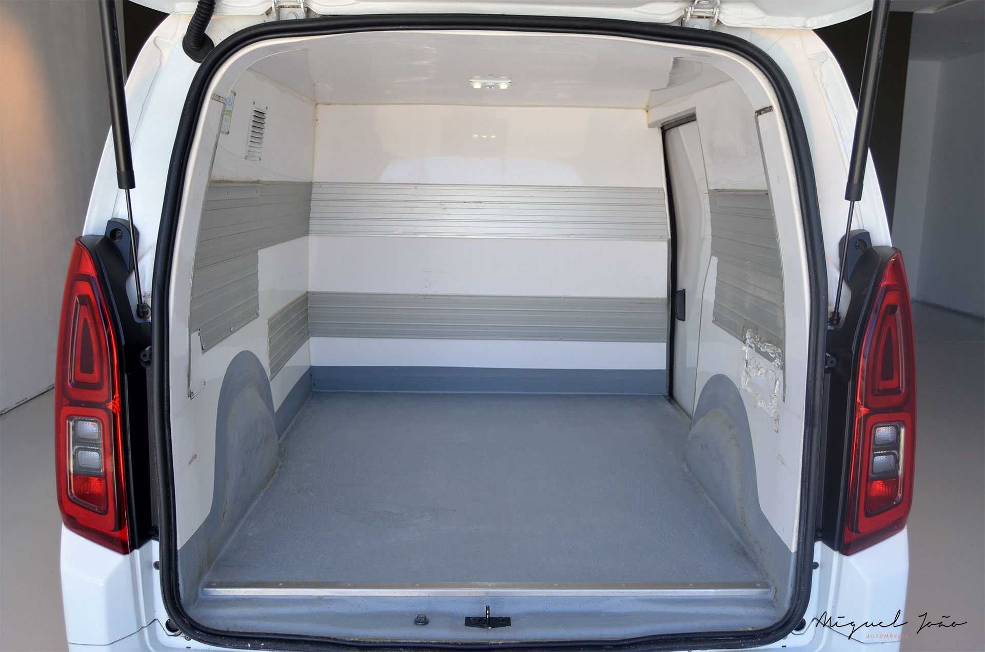 Opel Combo 1.5 CDTi Nacional c/ Caixa em Fibra