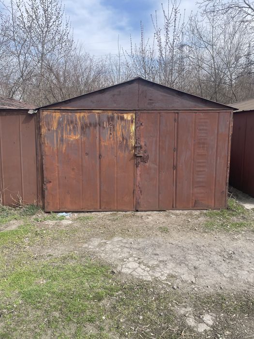 Продам гараж в кооперативе Буривесник