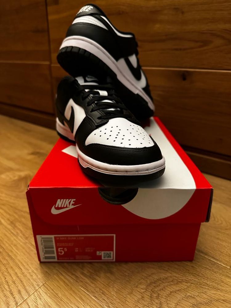 Nike Dunk Low Panda