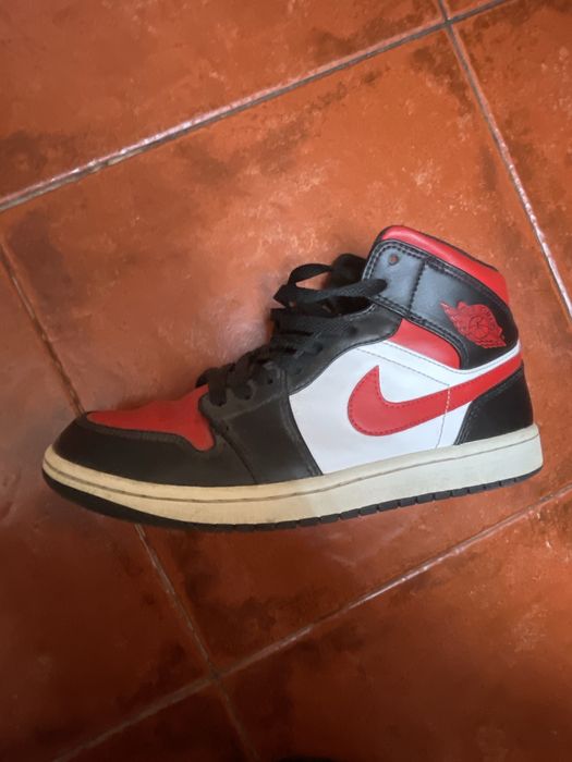 Jordan 1 mid (tamanho 42)