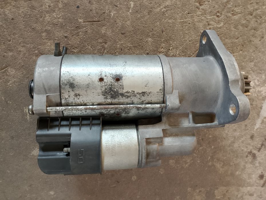 Продам стартер DAF 95