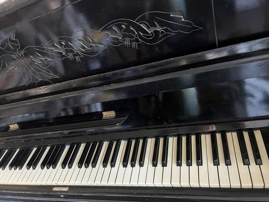 Піаніно «Україна» фортепіано.