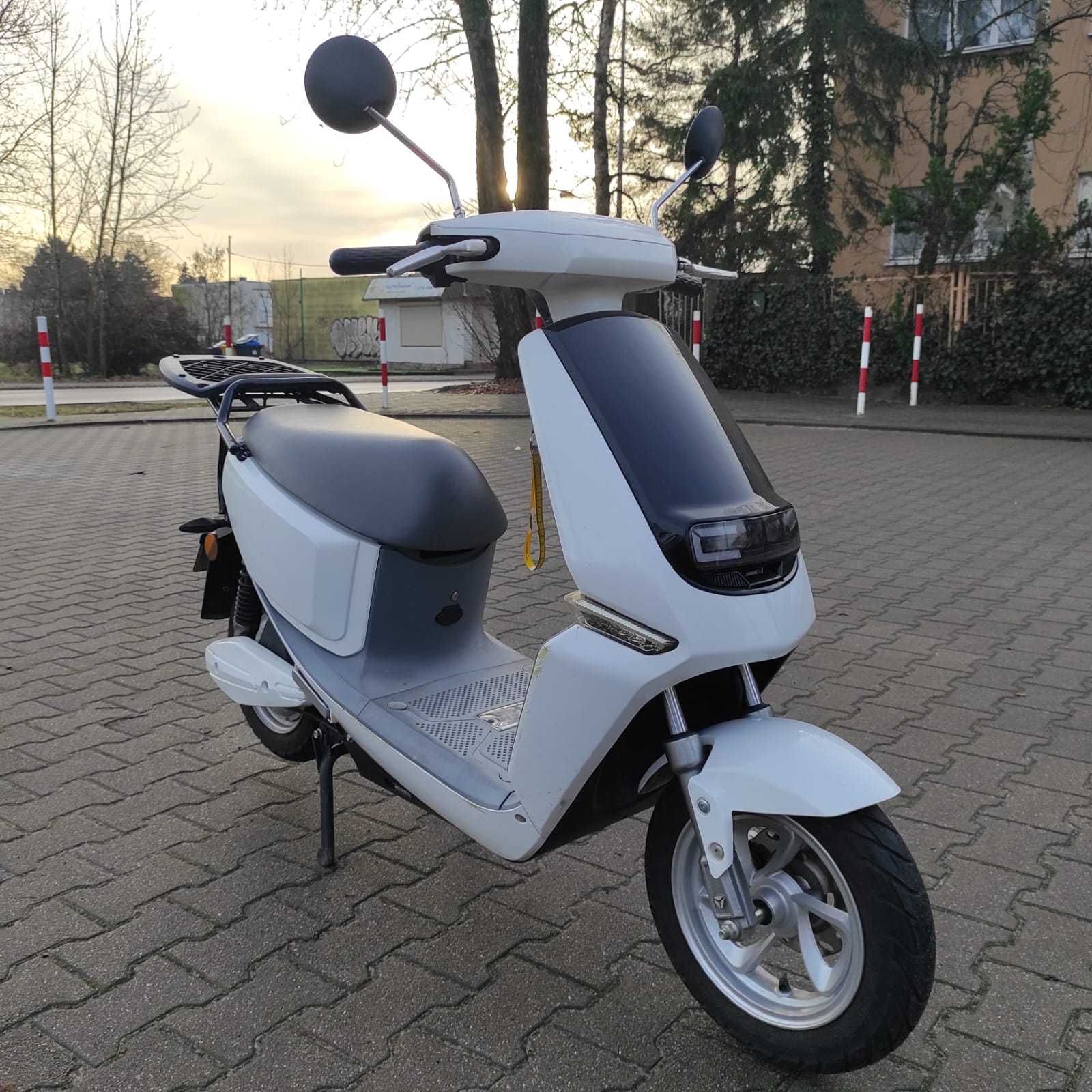 Skuter elektryczny Yadea C-line 2019