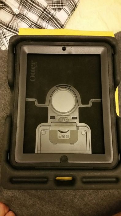 Otter box defender dla ipad.
