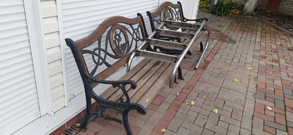 Лавки чавунні, в гарному стані