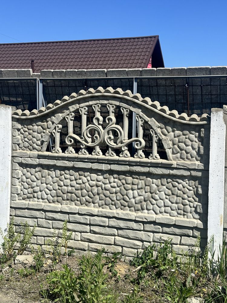Бетонна огорожа. Забор з плит. Плити заборні. Плита для огорожі.
