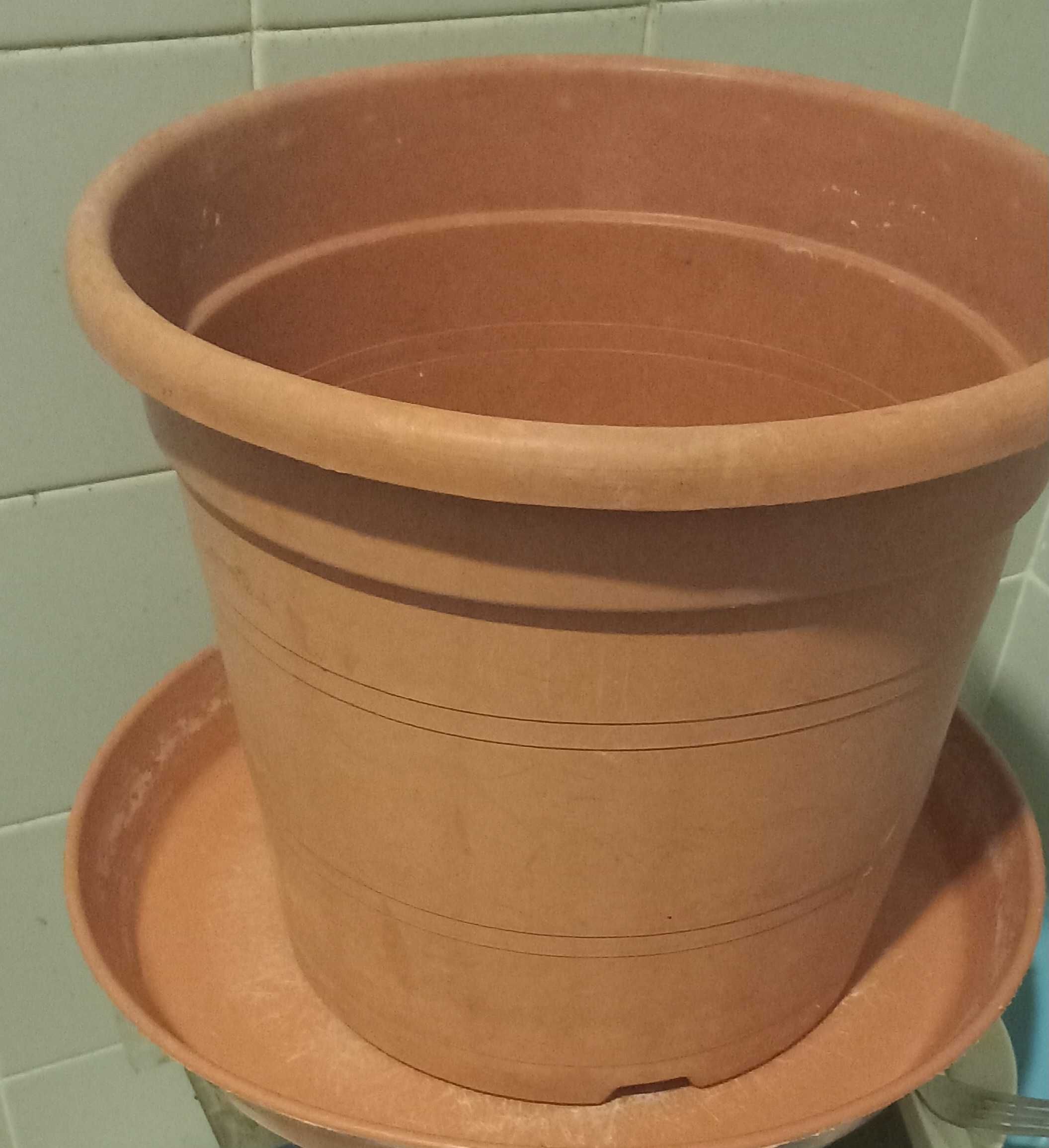 Vaso plástico para plantas