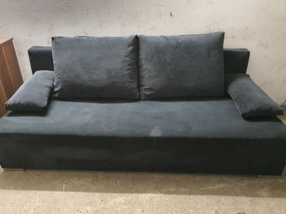 Czarny Tapczan Używany