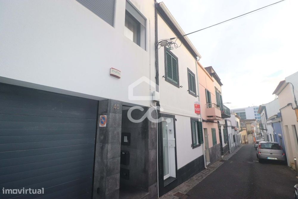 Moradia com 3 Quartos - São Pedro - Ponta Delgada