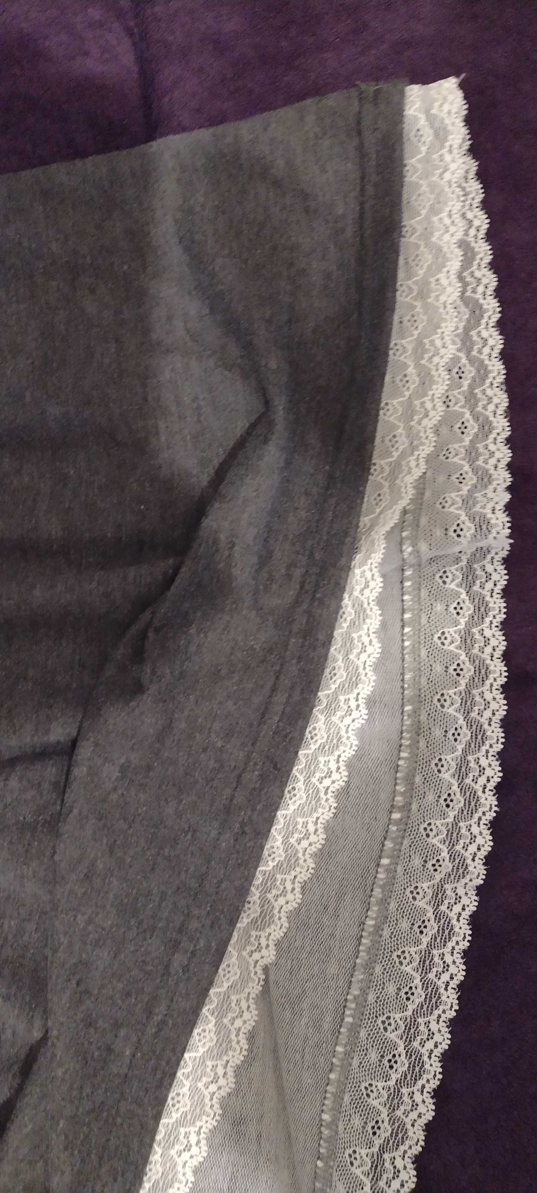 Elegancka sukienka szaro biała z koronką 134    140