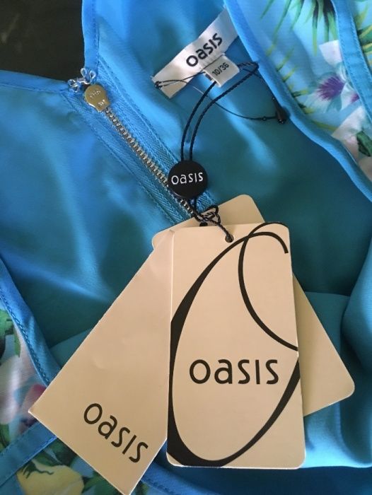 Платье английского бренда Oasis