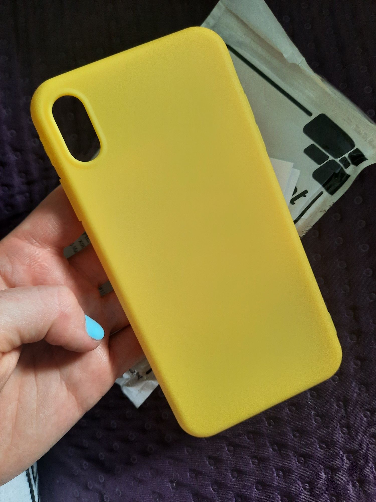 Etui na IPhone xs max silikonowy żółty