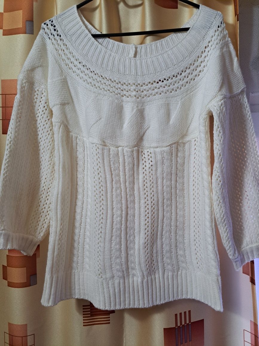 sweter biały, rozmiar M