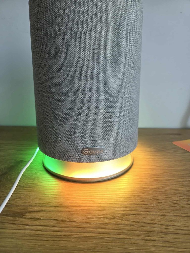 Govee lampa podłogowa PRO rgbicww LED głosnik