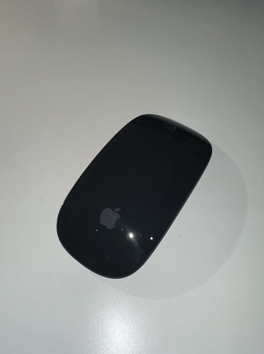 MacBook Pro 13’ M1 + Magic Mouse 2