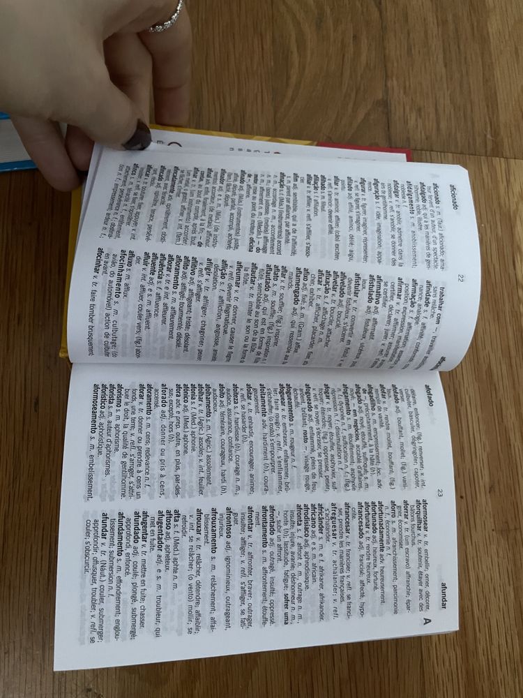 Dicionario escolar portugues-frances Texto editora