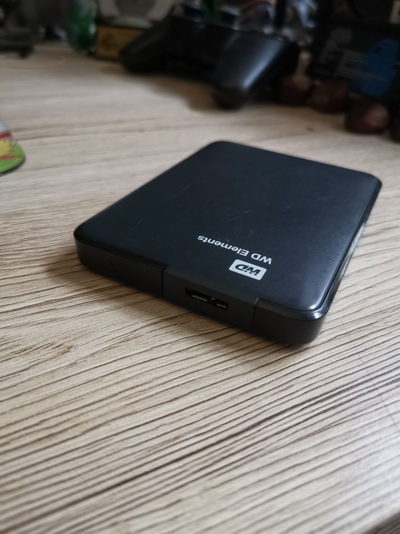 Dysk zewnętrzny 750GB