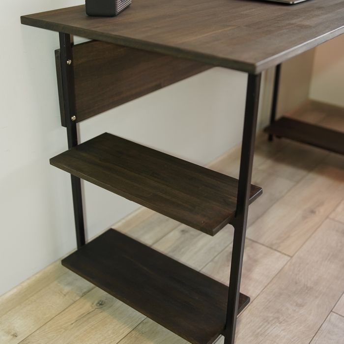 Стіл комп'ютерний