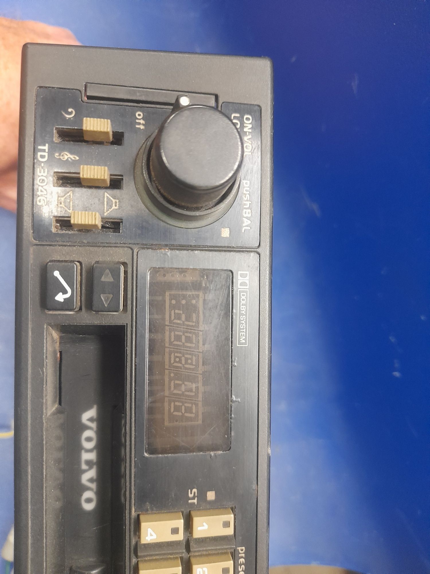 radio volvo 780 ?? Bertone volvo 760, 740