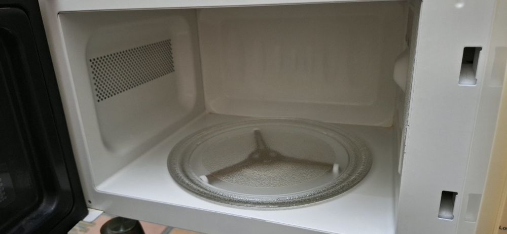 Микроволновая печь GORENIE