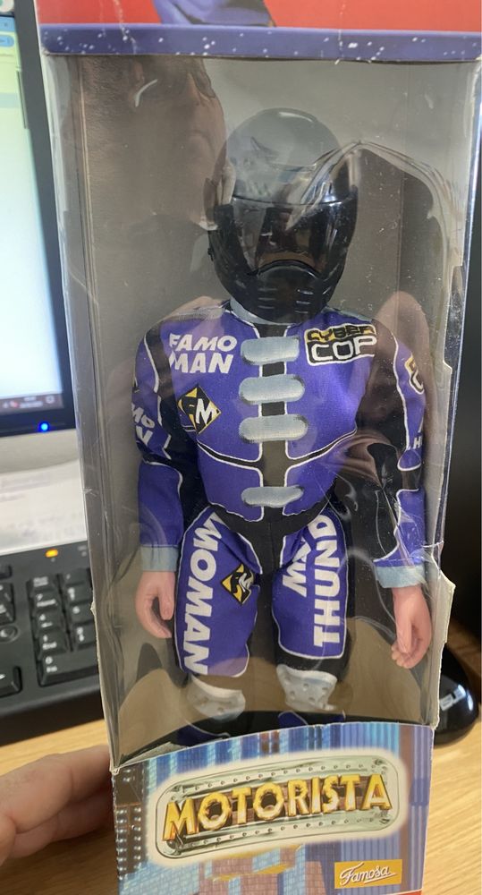Boneco Max Thunder Motorista