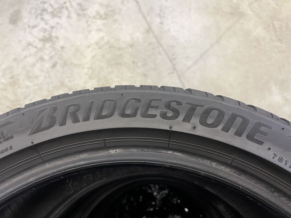 Шини 225/45/18 Bridgestone Blizzak