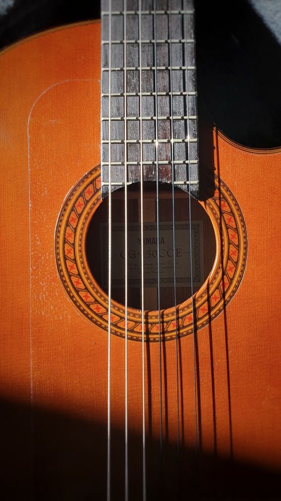 Gitara Yamaha CG 150 CCE elektro klasyczna - próbki dźw. w opisie