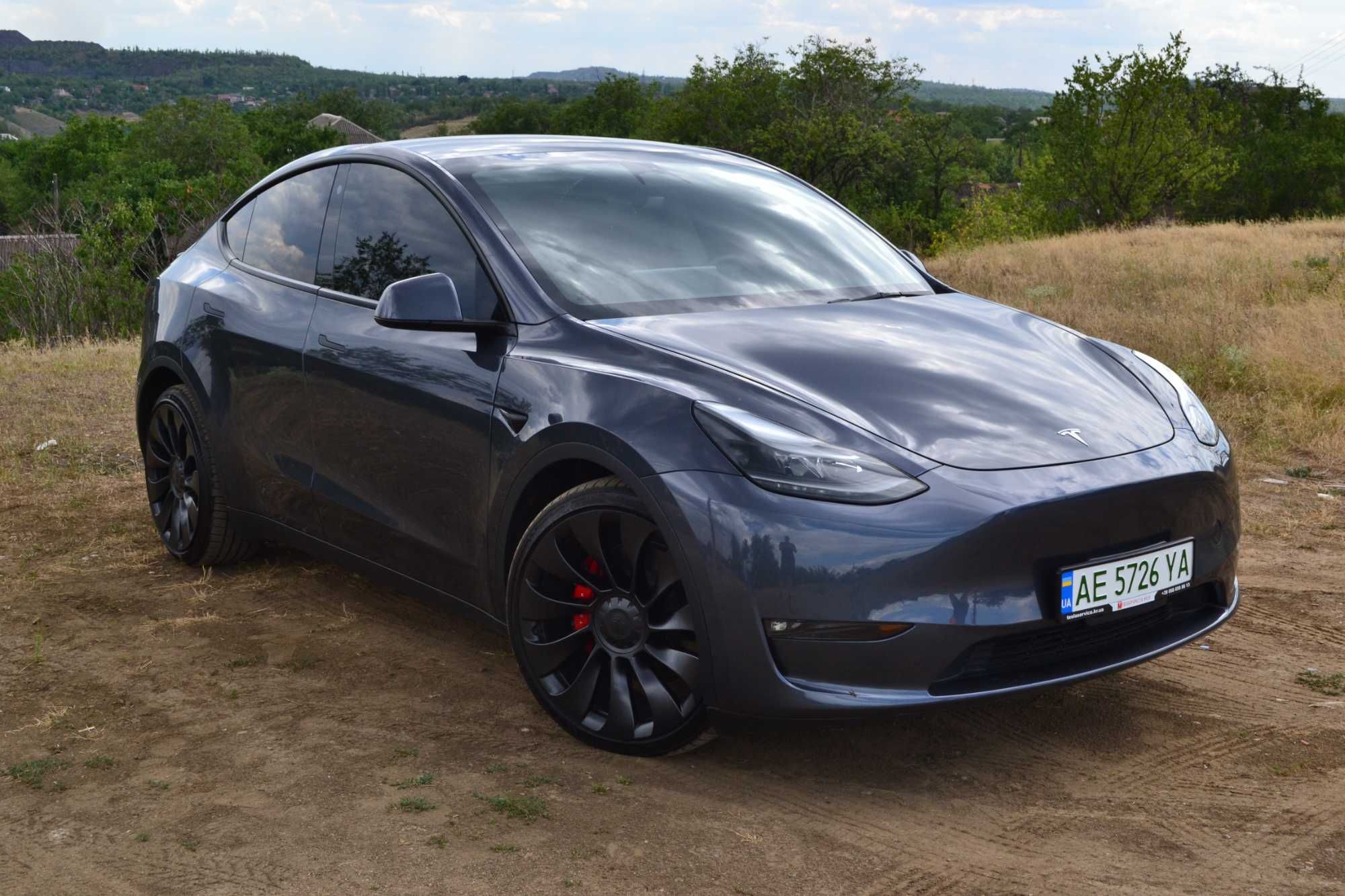 Авто на мероприятия и свадьбы Tesla Y perfomance