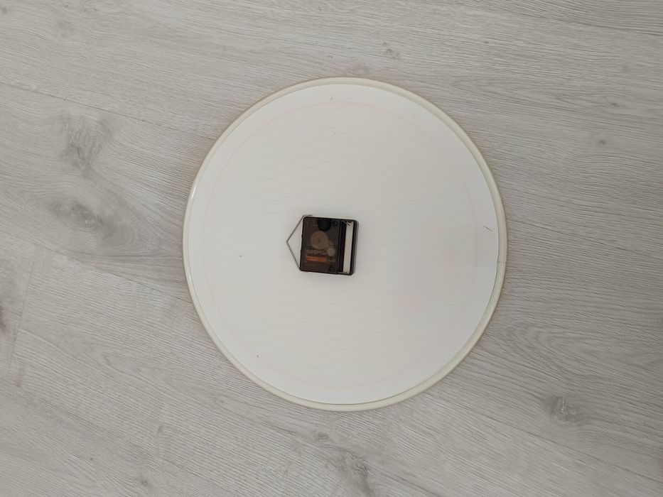 Zegar ścienny Coca-Cola Light – retro vintage 

Stylowy zegar