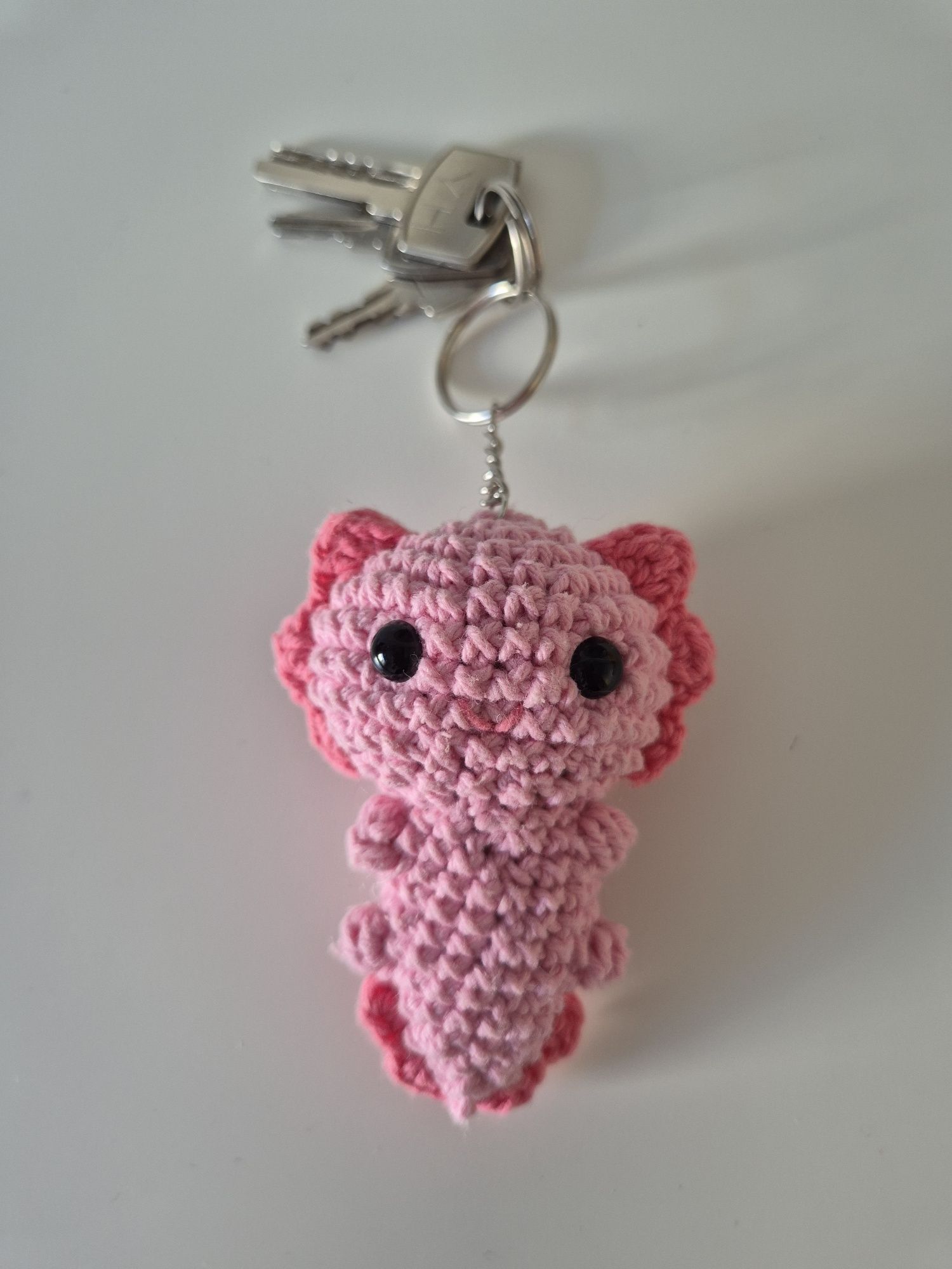 Brelok aksolotl Yarns&Charms
