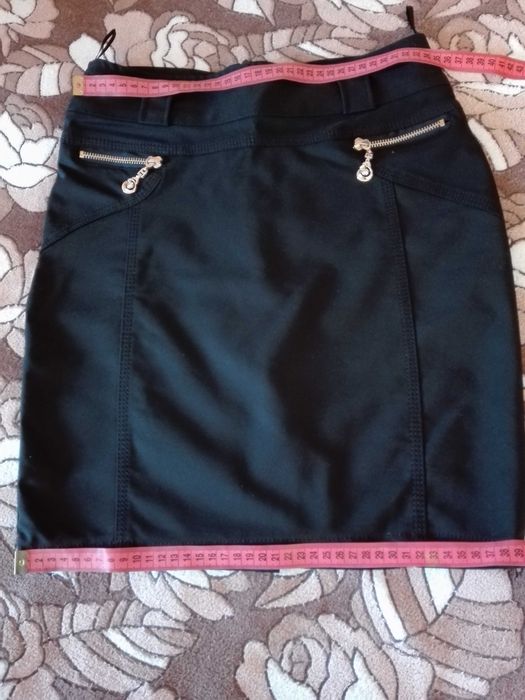 Продам спідницю в гарному стані