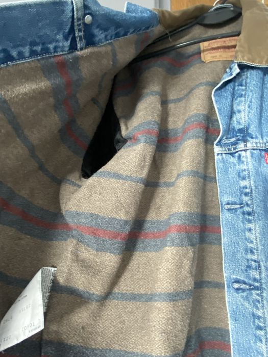 Kurtka typu trucker z podszewką z denimu i wełny marki Levi's
