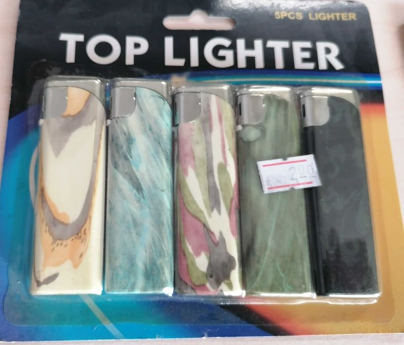 Isqueiros novos, 3 blisteres, todos por 5€