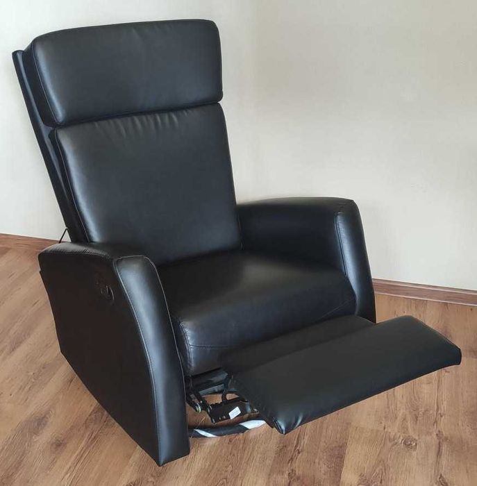 Fotel z masażem VADUM. Stan idealny.