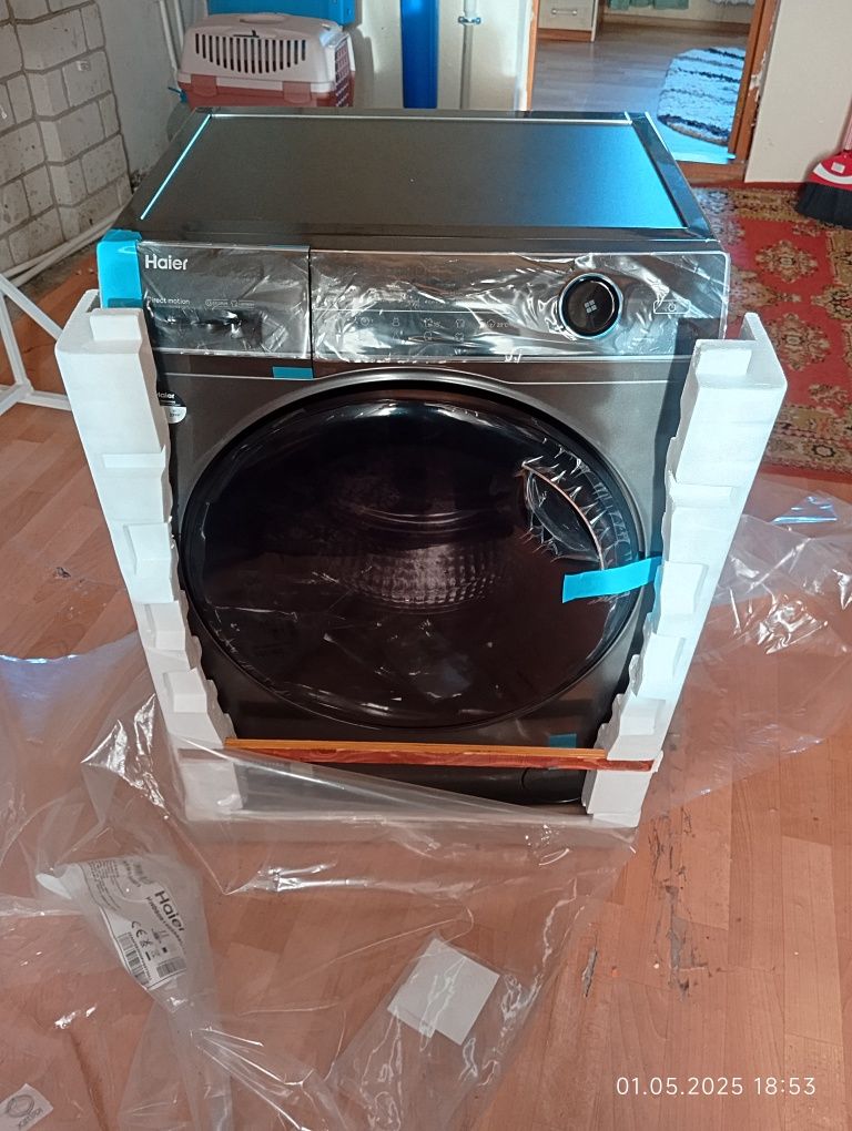 Пральна сушильна машина 8 кг HAIER HWD80B14959S8U1