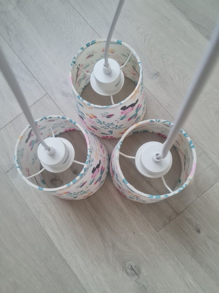 Śliczna lampa do pokoju dziewczynki