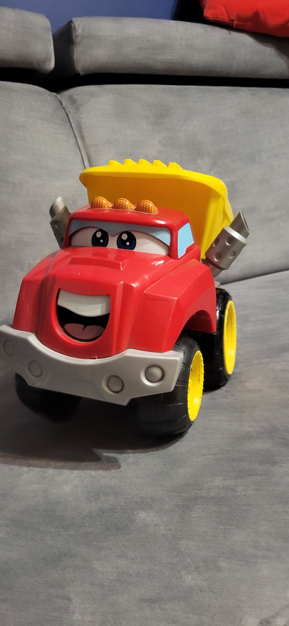 Tonka Chuck samochód