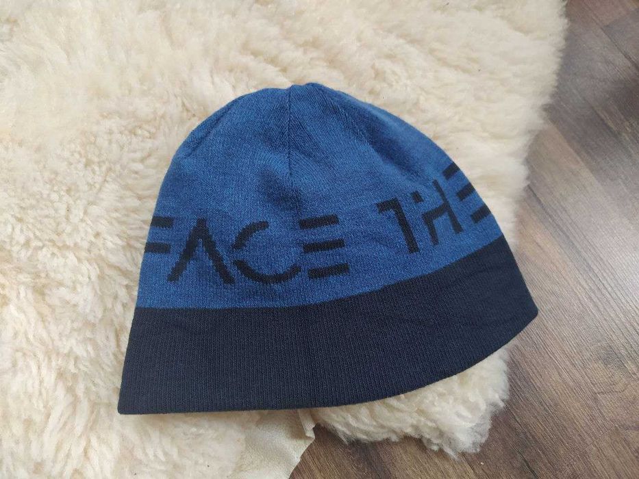 Двостороння шапка з написом TNF THE NORTH FACE, спорт