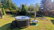Jacuzzi ogrodowe, balia, wanna z systemem masaży