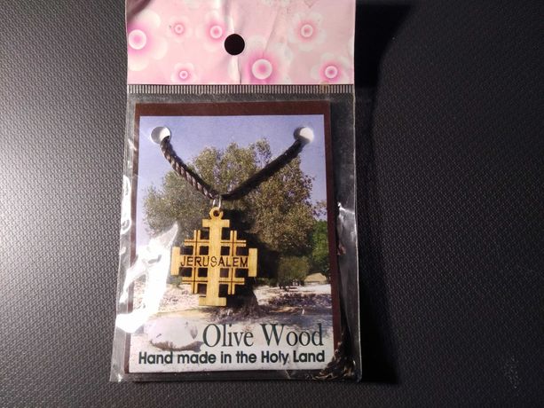 Крестик из оливкового дерева