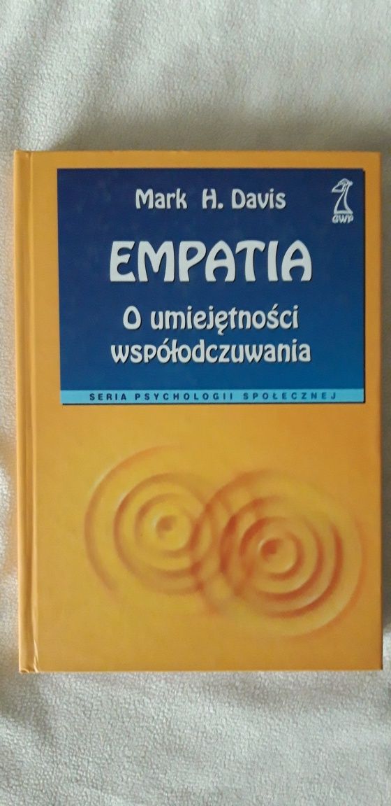 Empatia o umiejętności współdziałania.