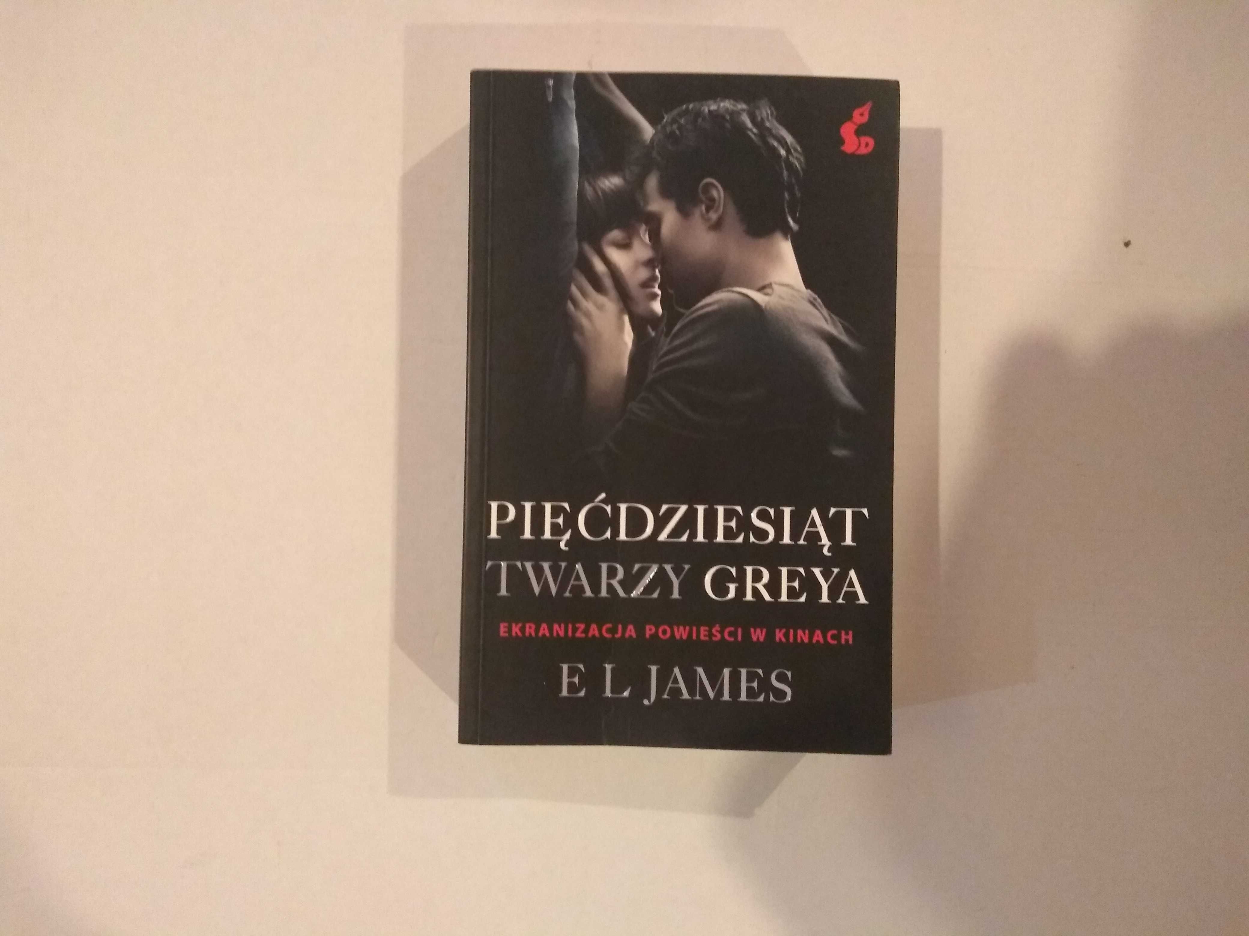 Dobra książka - Pięćdziesiąt twarz Greya E.L. James