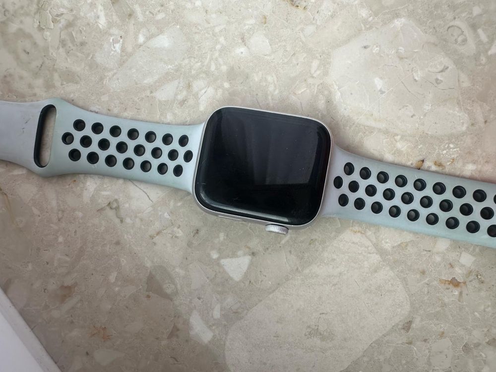 Apple Watch Nike SE 2022