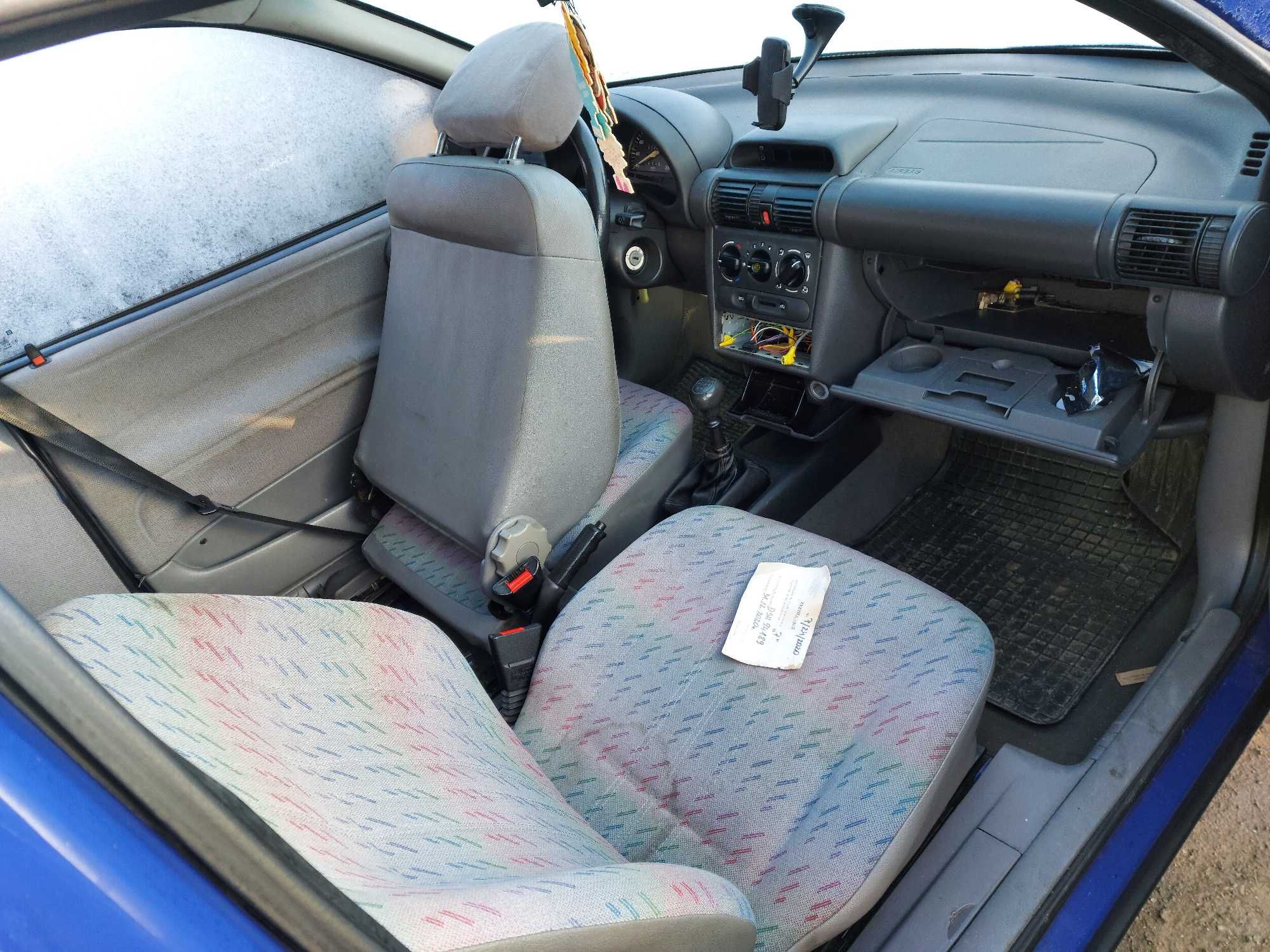 Opel Corsa B wszystkie części FV transport/dostawa