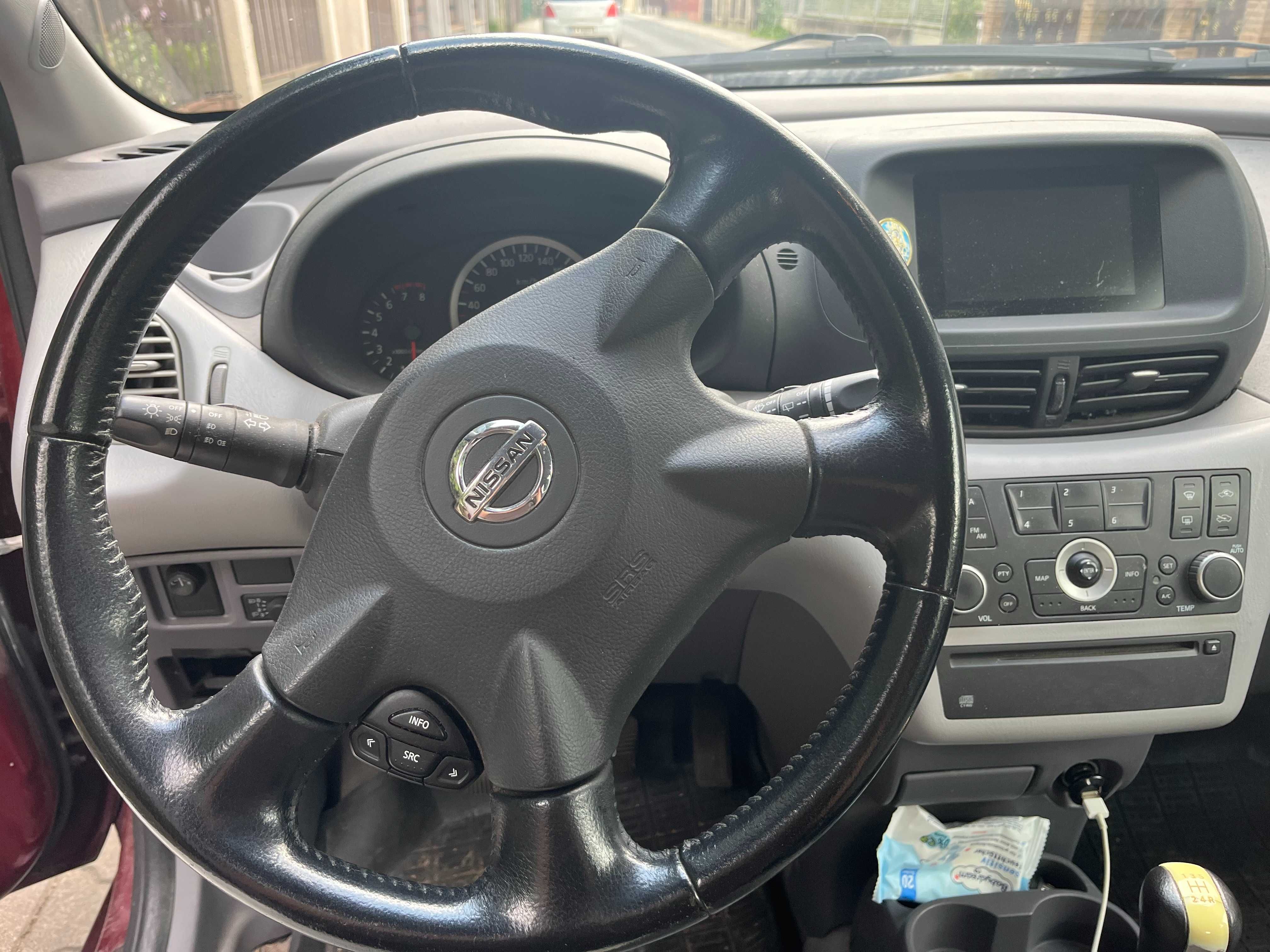 Nissan Almera Tino Poznań