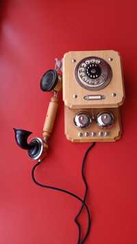 Старинный настенный телефон,антиквариат