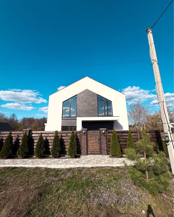 Стильний котедж на березі озера, 5 хв. від Бучанського парку