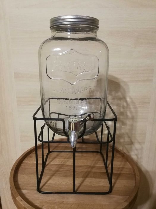 słoik z kranikiem 4l. Jorkshare na stojaku