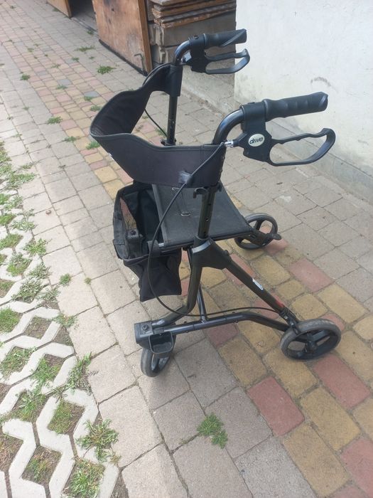 Ходунки-ролатори